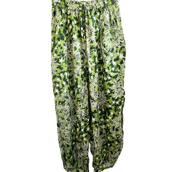 Boho women’s harem pants green celestial whimsygoth print rayon bohemian - Picture 1 of 7